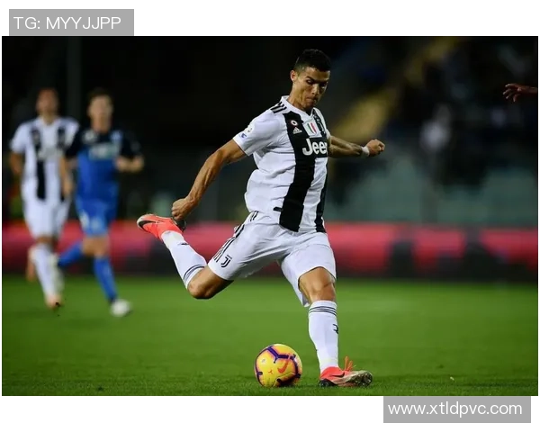 足球球星伤感瞬间集锦：从巅峰到低谷的心碎时刻与无奈流泪